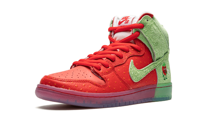 SB Dunk High "Strawberry Cough" - Image 4