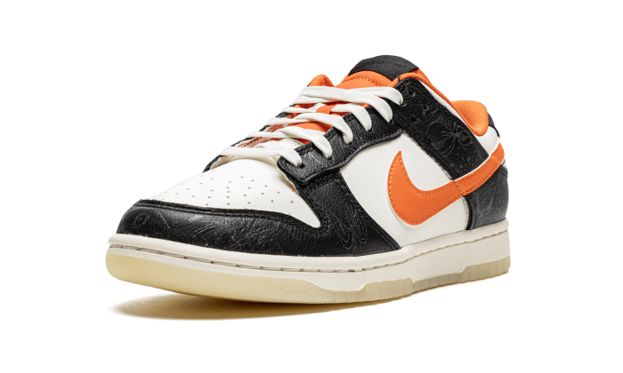 Dunk Low Retro PRM "Halloween" - Image 4